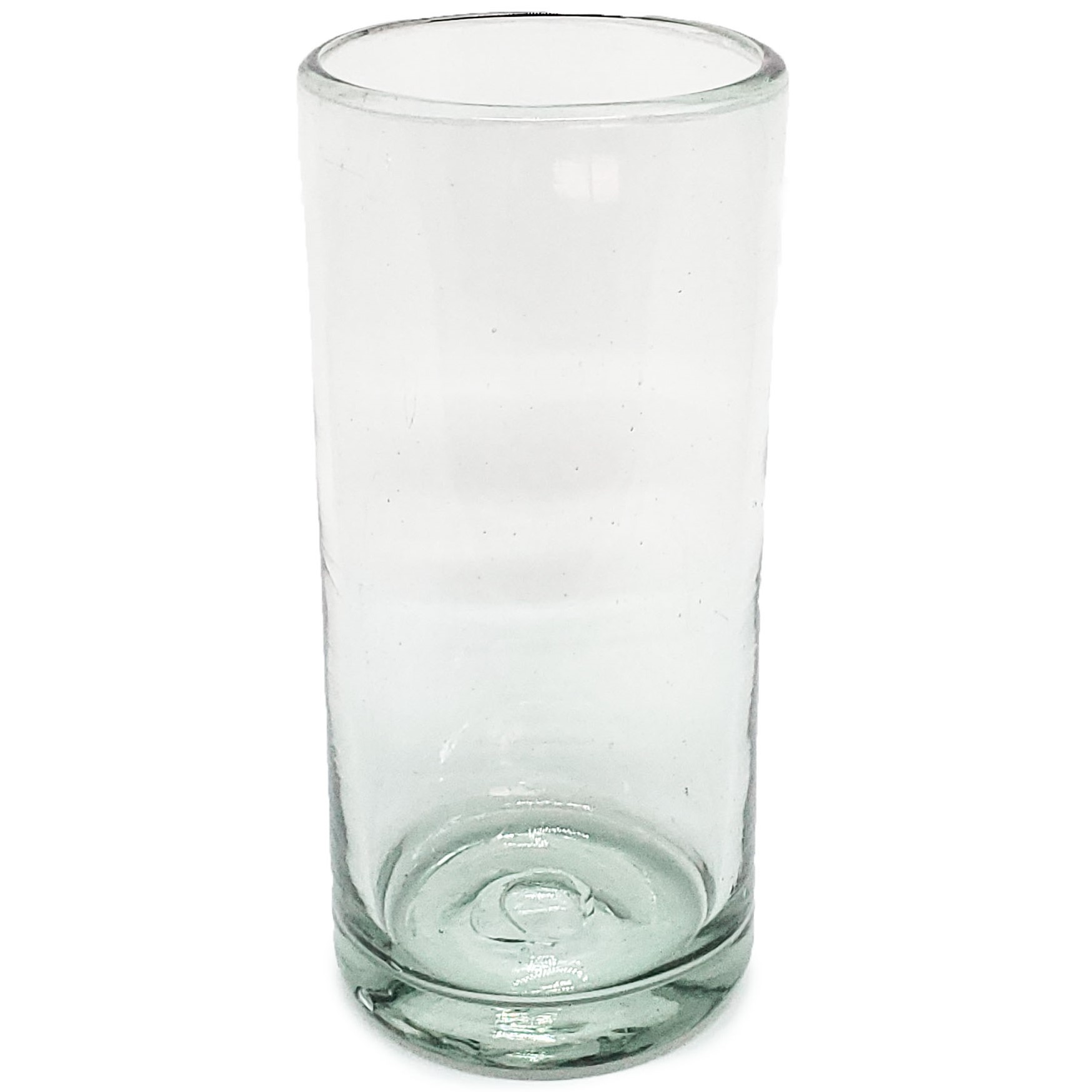 Wholesale MEXICAN GLASSWARE / Clear 20 oz Tall Iced Tea Glasses  / This classic set of iced tea glasses is made of recycled glass. Tiny bubbles are trapped within the glass.